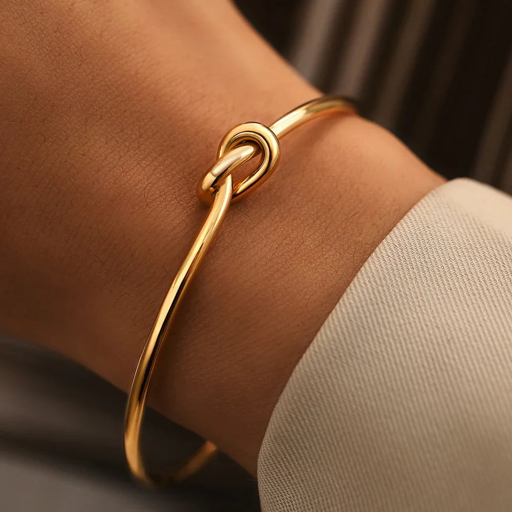 Knotted Elegance Bangle - Elysian Embrace