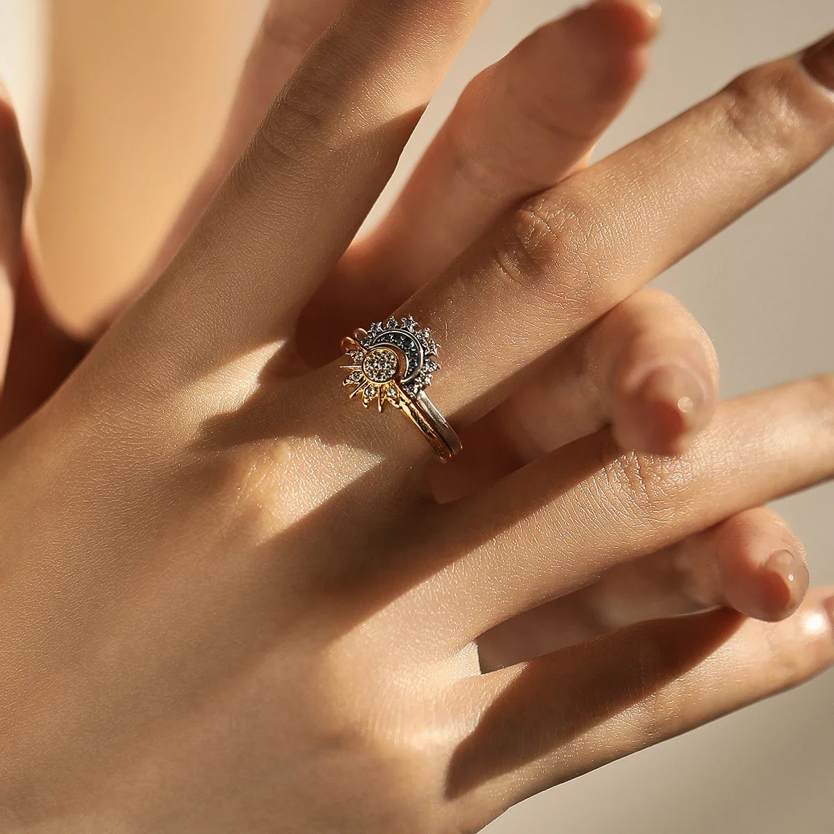 Sun & Moon Ring Set on a Model